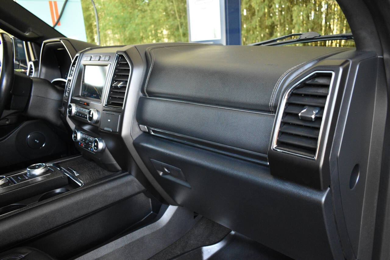 Used 2020 Ford Expedition Limited w/ Equipment Group 302A image 24