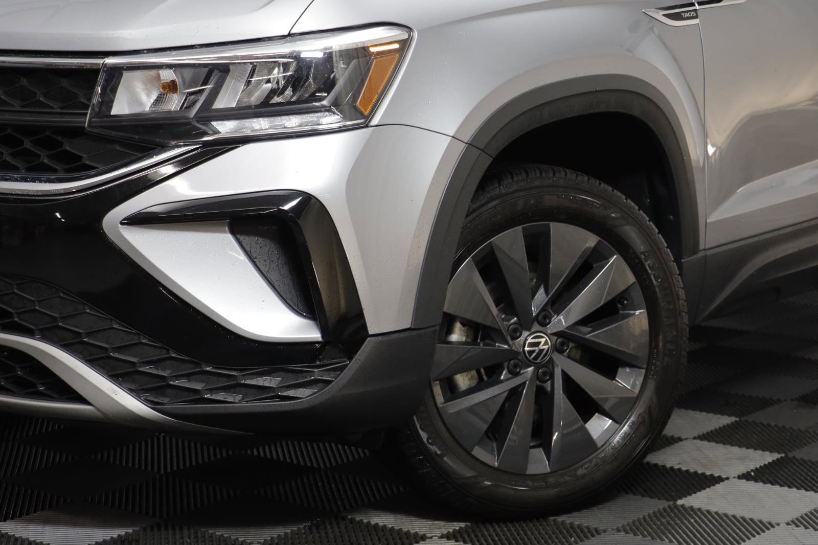 Certified 2023 Volkswagen Taos S image 3