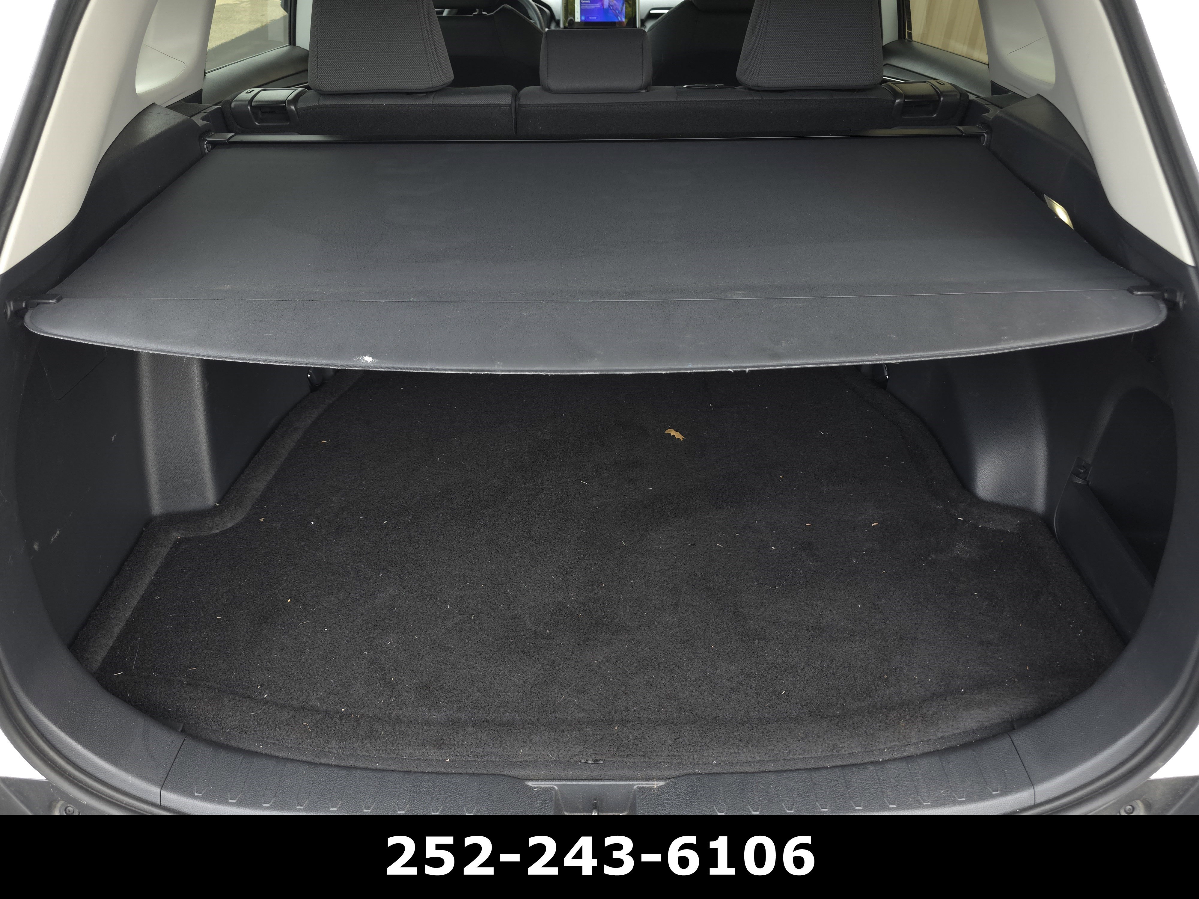 Used 2024 Toyota RAV4 XLE w/ Convenience Package image 21