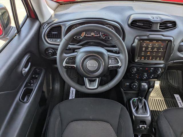 Certified 2023 Jeep Renegade Latitude AWD/4WD image 15