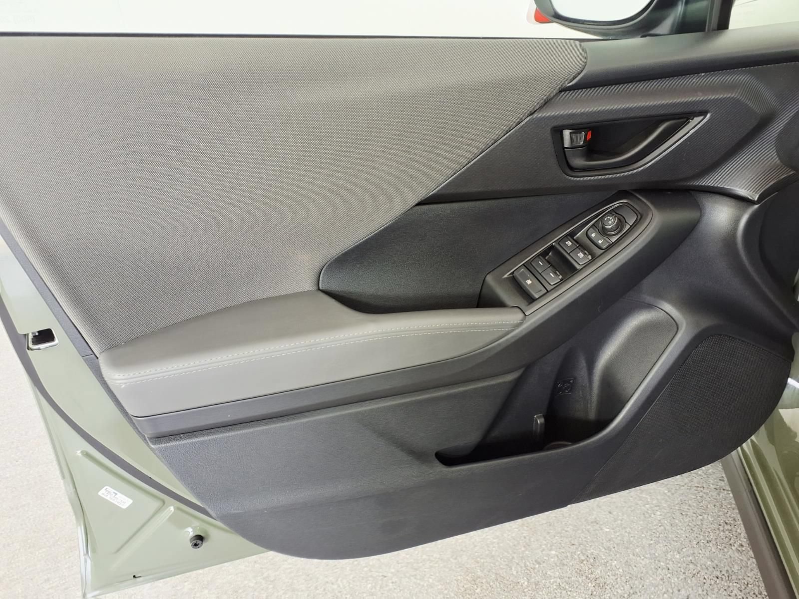 Used 2026 Subaru Crosstrek 2.5i Premium AWD/4WD image 14