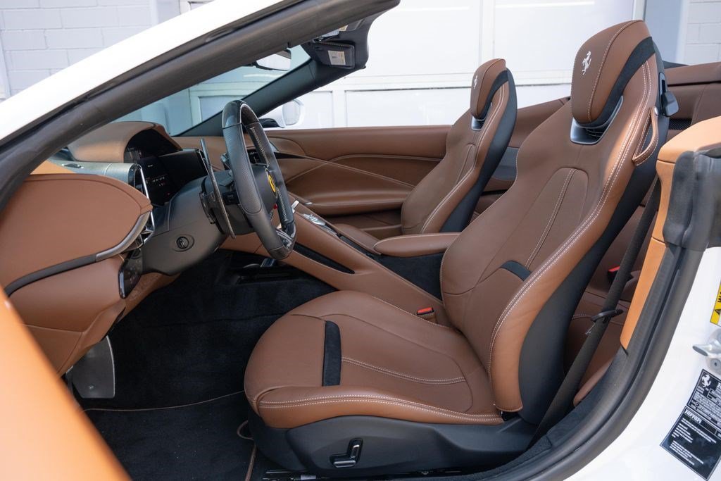 Used 2024 Ferrari Roma Spider RWD image 33