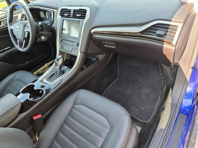 Used 2016 Ford Fusion SE w/ Equipment Group 202A FWD image 19