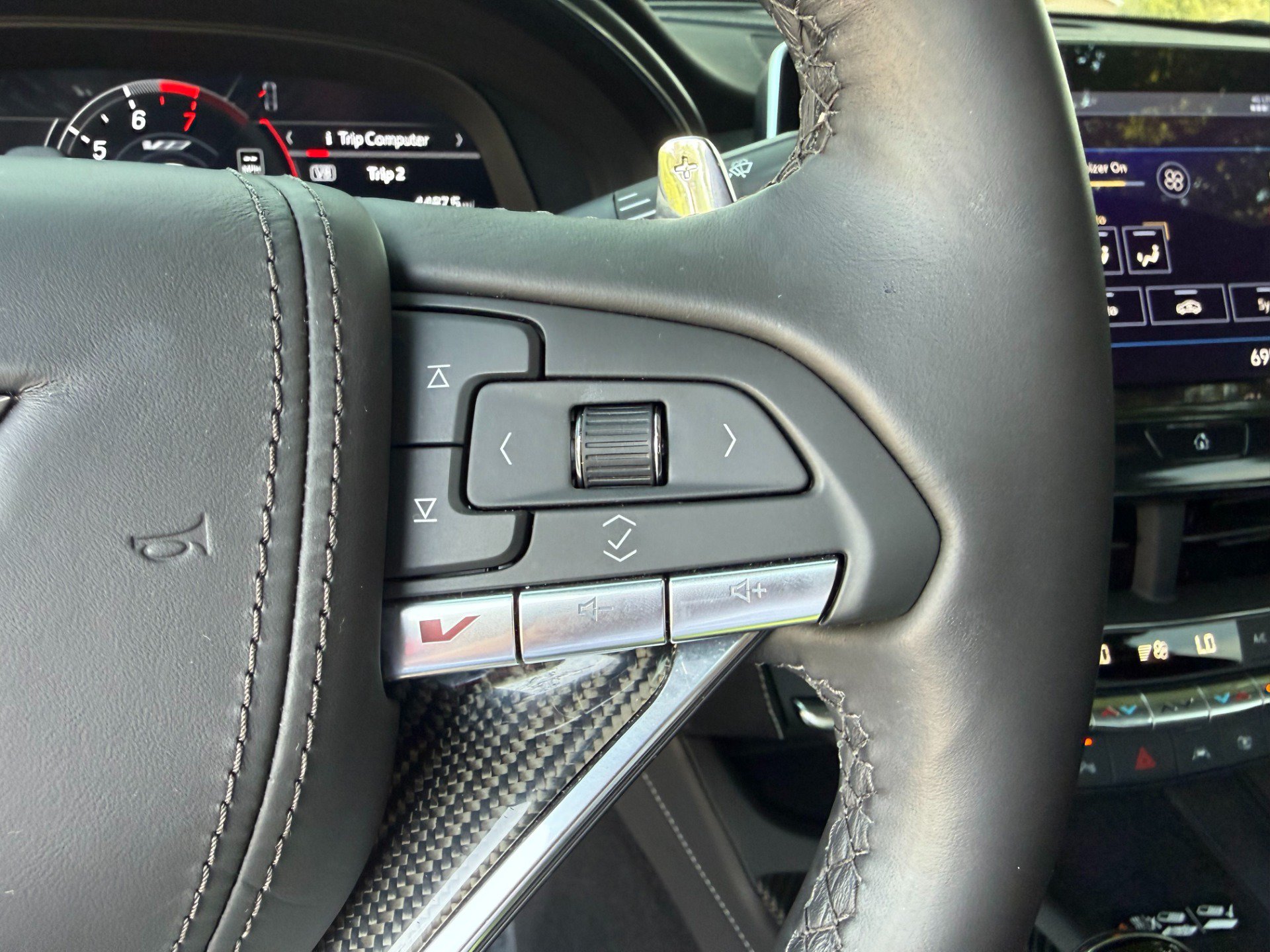 Used 2024 Cadillac CT5 V Blackwing w/ Carbon Fiber Package 2 RWD image 33