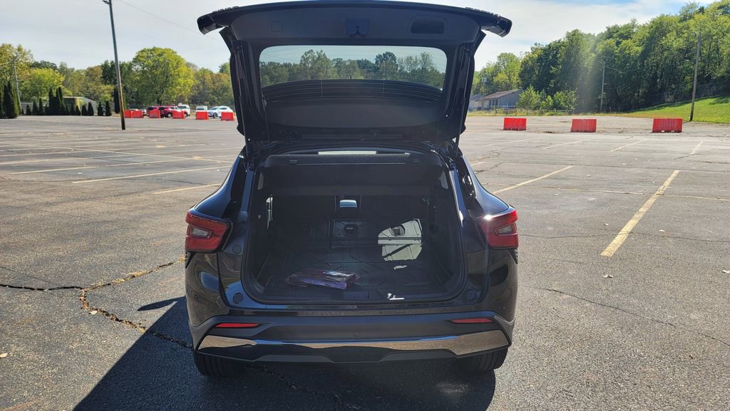 New 2026 Chevrolet Trax ACTIV w/ Driver Confidence Package image 11