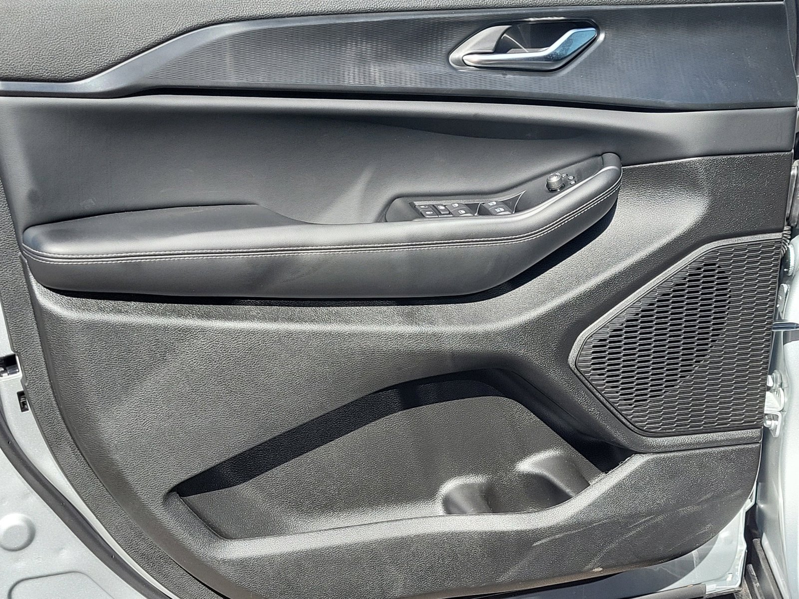 New 2025 Jeep Grand Cherokee L Altitude image 19