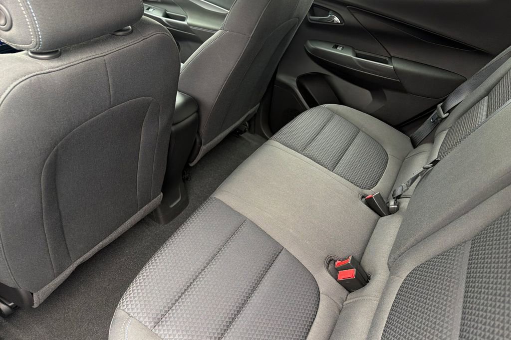 Used 2022 Chevrolet Bolt LT FWD image 12