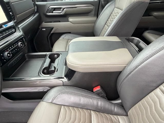 Used 2024 Chevrolet Silverado 2500 ZR2 w/ Technology Package AWD/4WD image 47