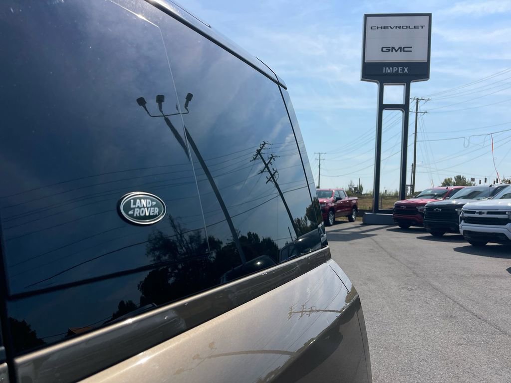 Used 2024 Land Rover Defender 110 X image 33