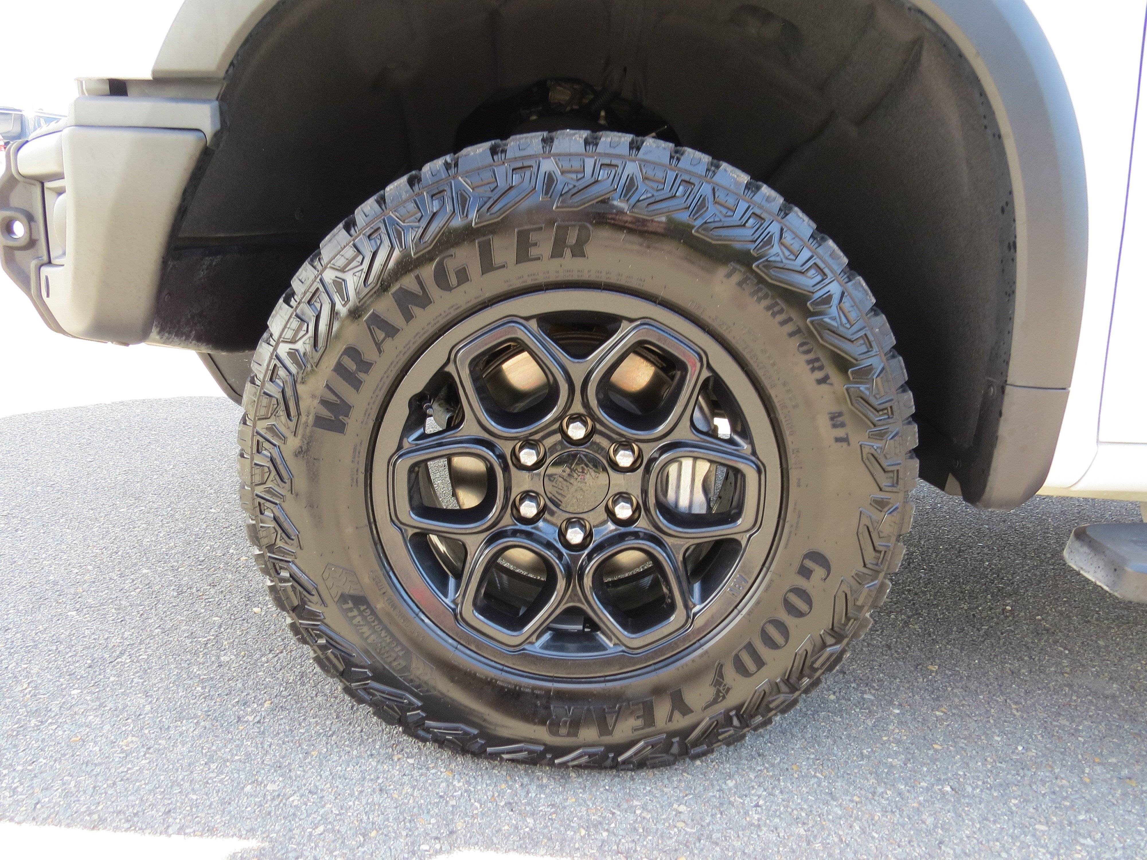 Certified 2024 Chevrolet Silverado 1500 ZR2 w/ ZR2 Bison Edition image 15