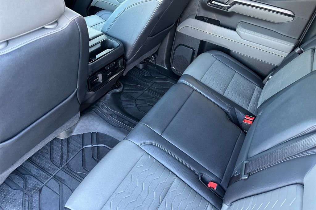 Used 2025 Chevrolet Silverado 1500 ZR2 w/ Technology Package image 12