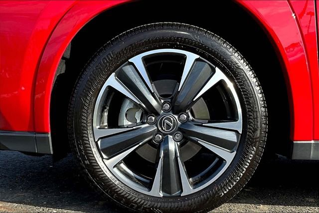 Certified 2025 Lexus UX 300h AWD w/ Accessory Package (Z1) image 34