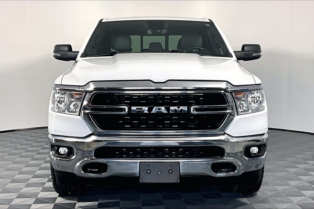 Used 2023 RAM 1500 Big Horn AWD/4WD image 3