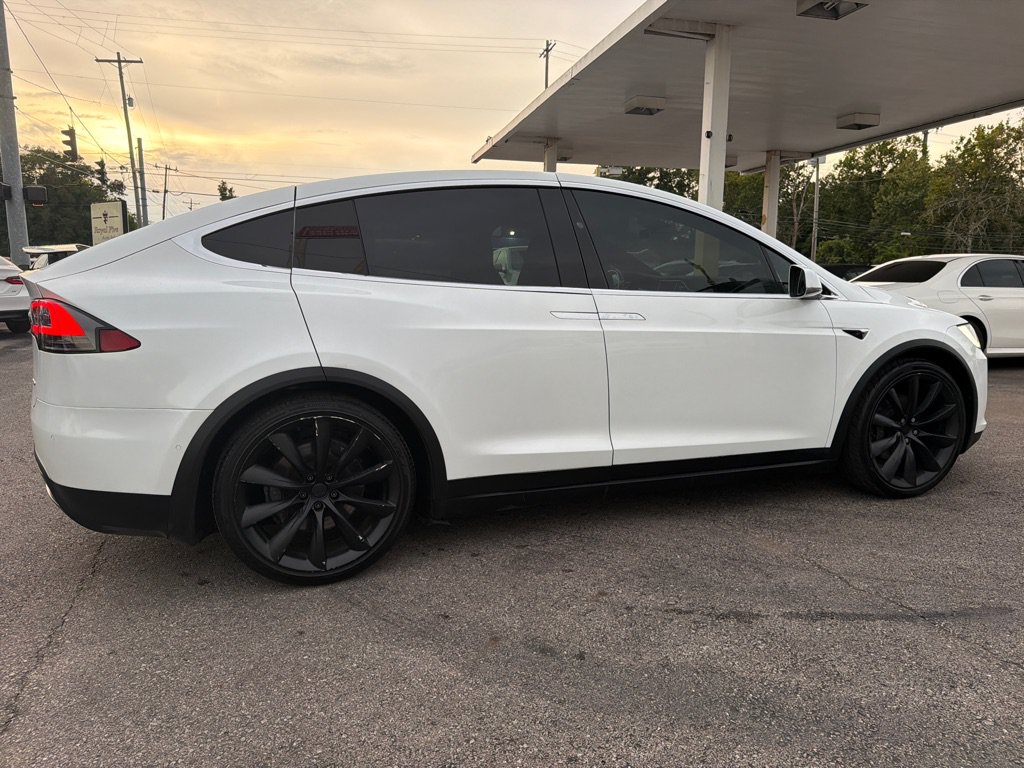 Used 2017 Tesla Model X 100D AWD/4WD image 22