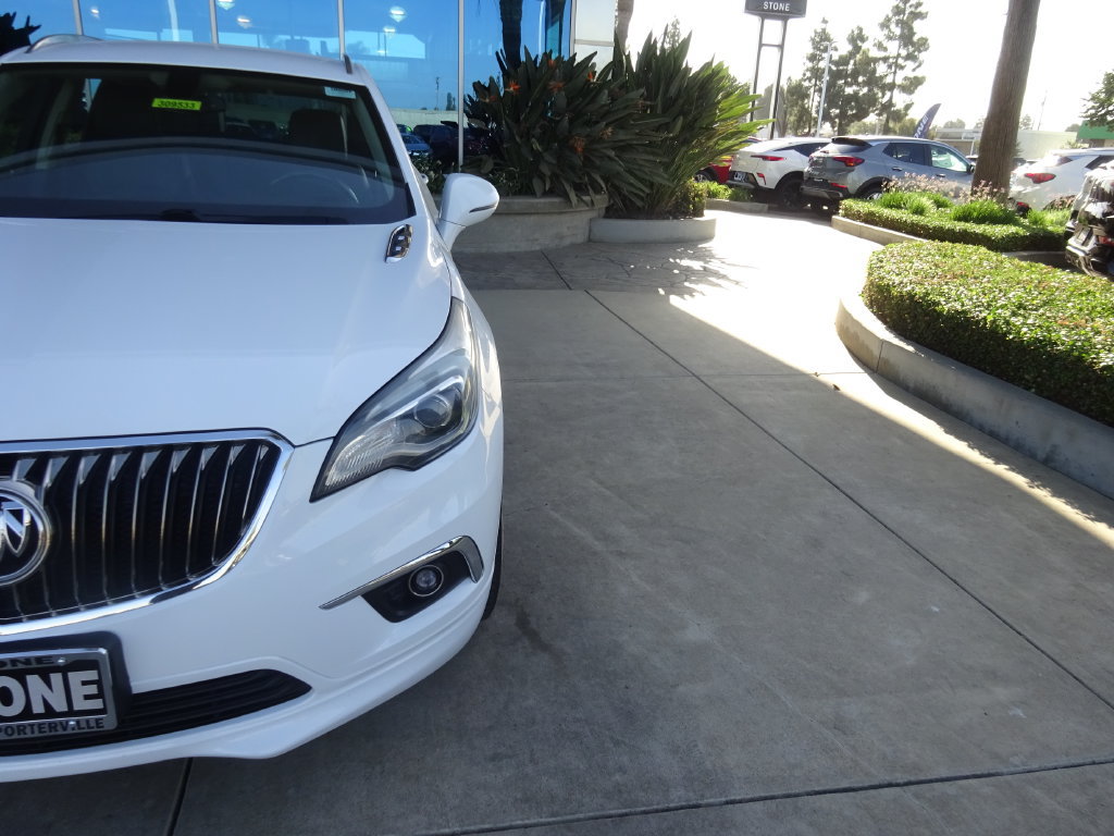 Certified 2017 Buick Envision Essence FWD image 33