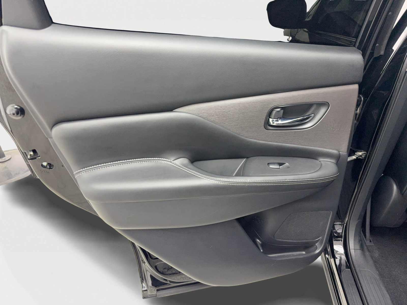 Used 2022 Nissan Murano SV FWD image 43