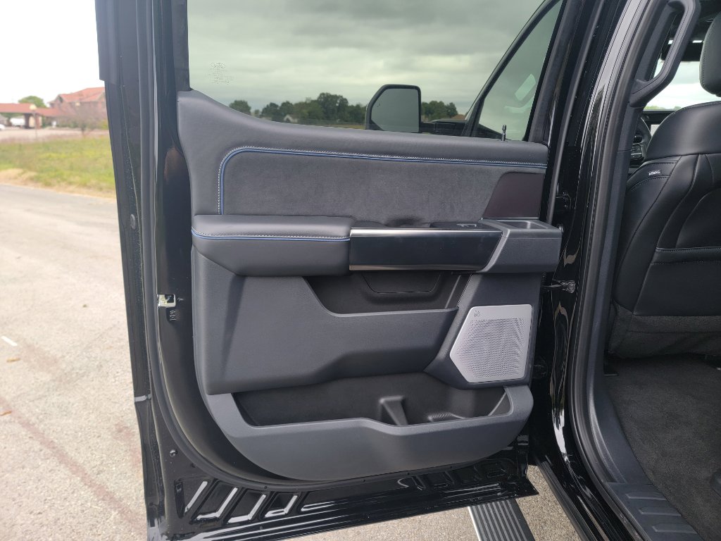 New 2026 Ford F350 Platinum image 28