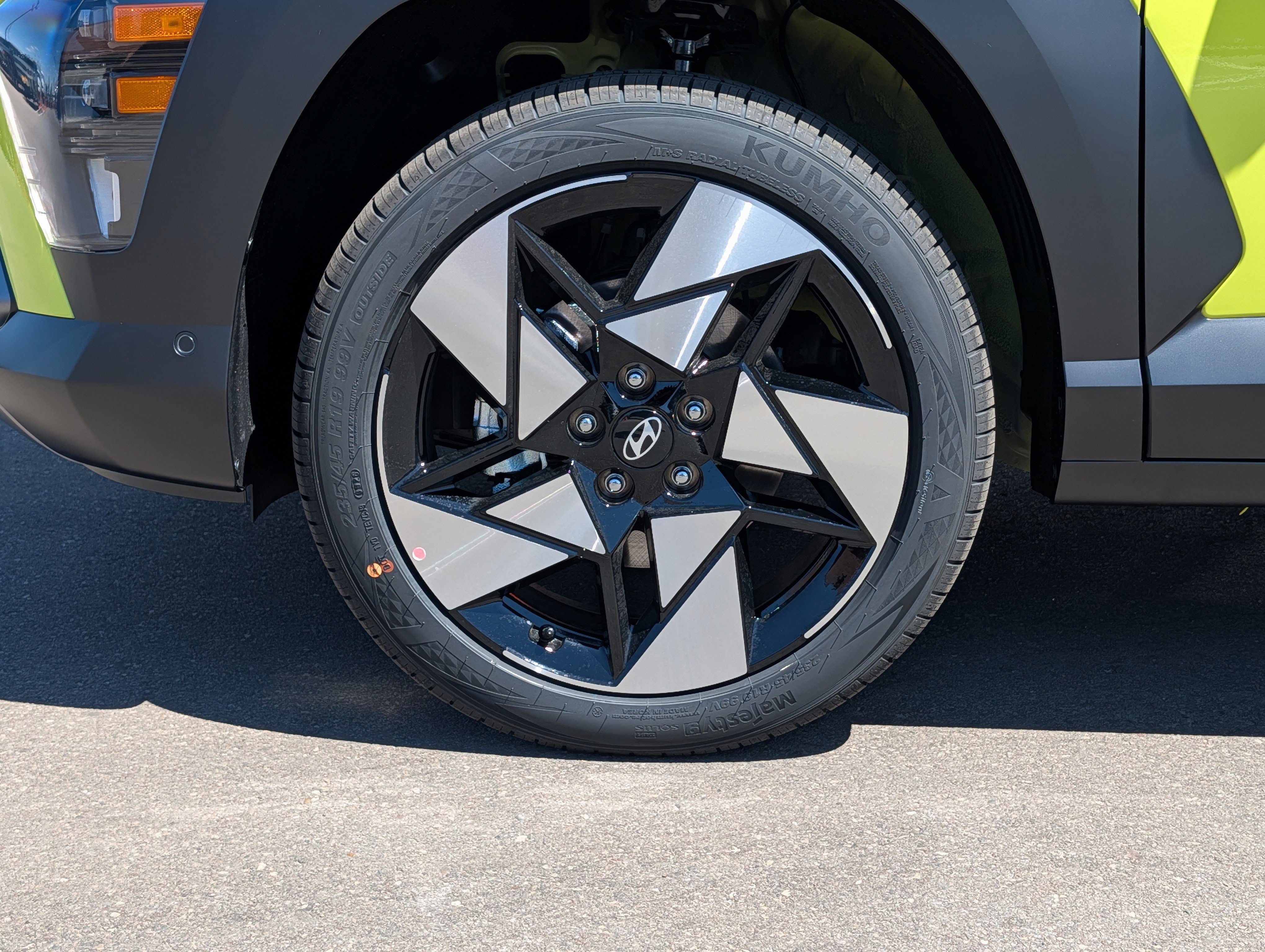 New 2026 Hyundai Kona Limited AWD/4WD image 5