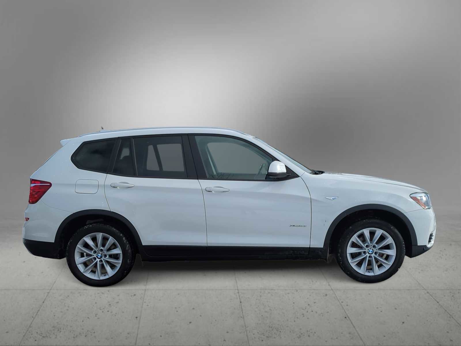 Used 2016 BMW X3 xDrive28i image 9