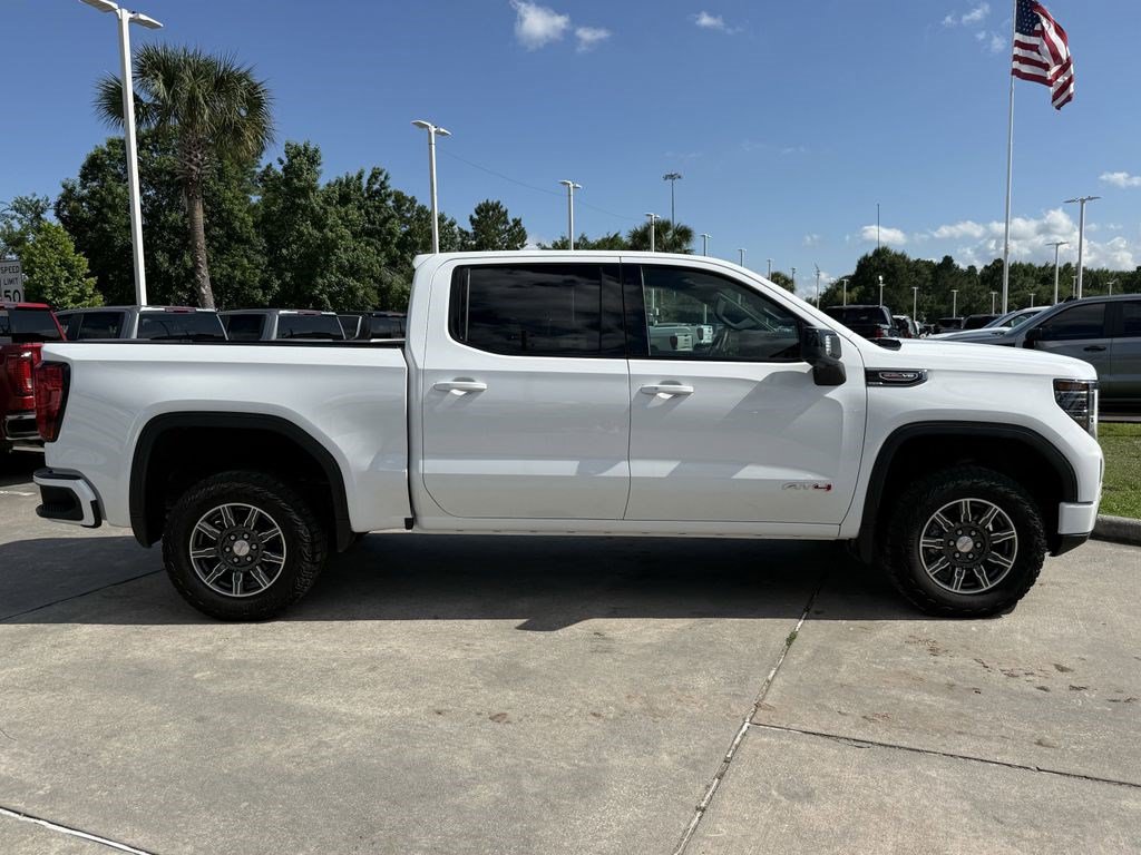 Used 2025 GMC Sierra 1500 AT4 AWD/4WD image 3