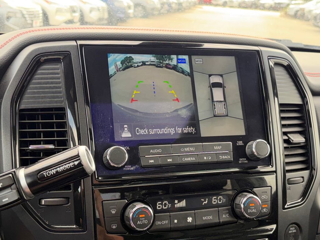 Used 2024 Nissan Titan PRO-4X w/ Pro-4x Convenience Package image 17