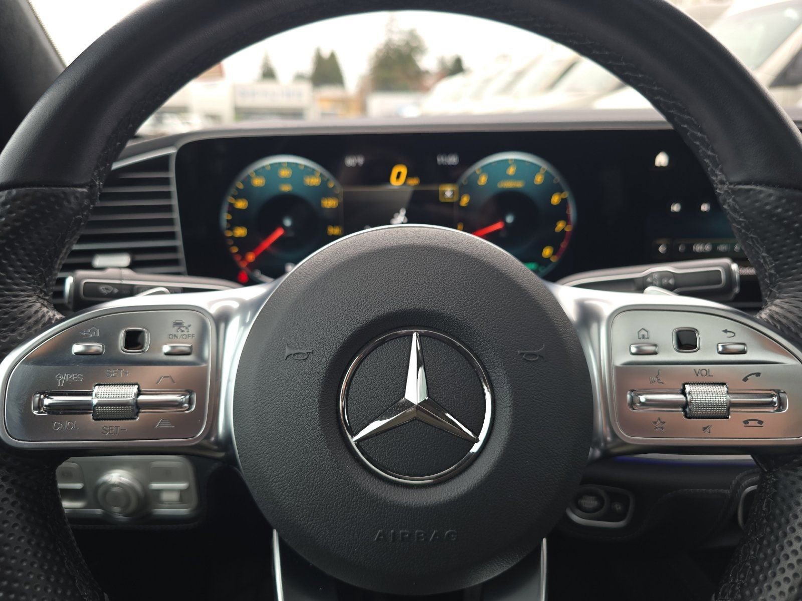 Used 2023 Mercedes-Benz GLS 580 4MATIC image 25