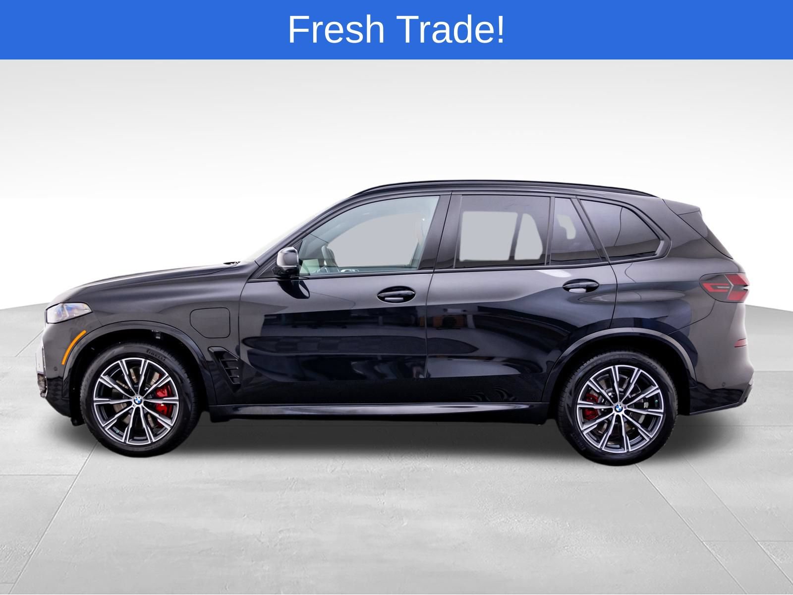 Certified 2026 BMW X5 xDrive50e w/ M Sport Package AWD/4WD image 2