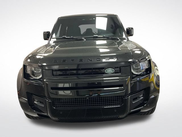 Used 2025 Land Rover Defender 110 X-Dynamic SE AWD/4WD image 5