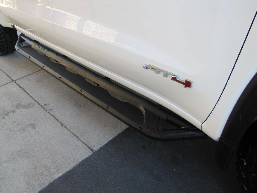 Used 2023 GMC Sierra 1500 AT4 w/ Technology Package AWD/4WD image 28