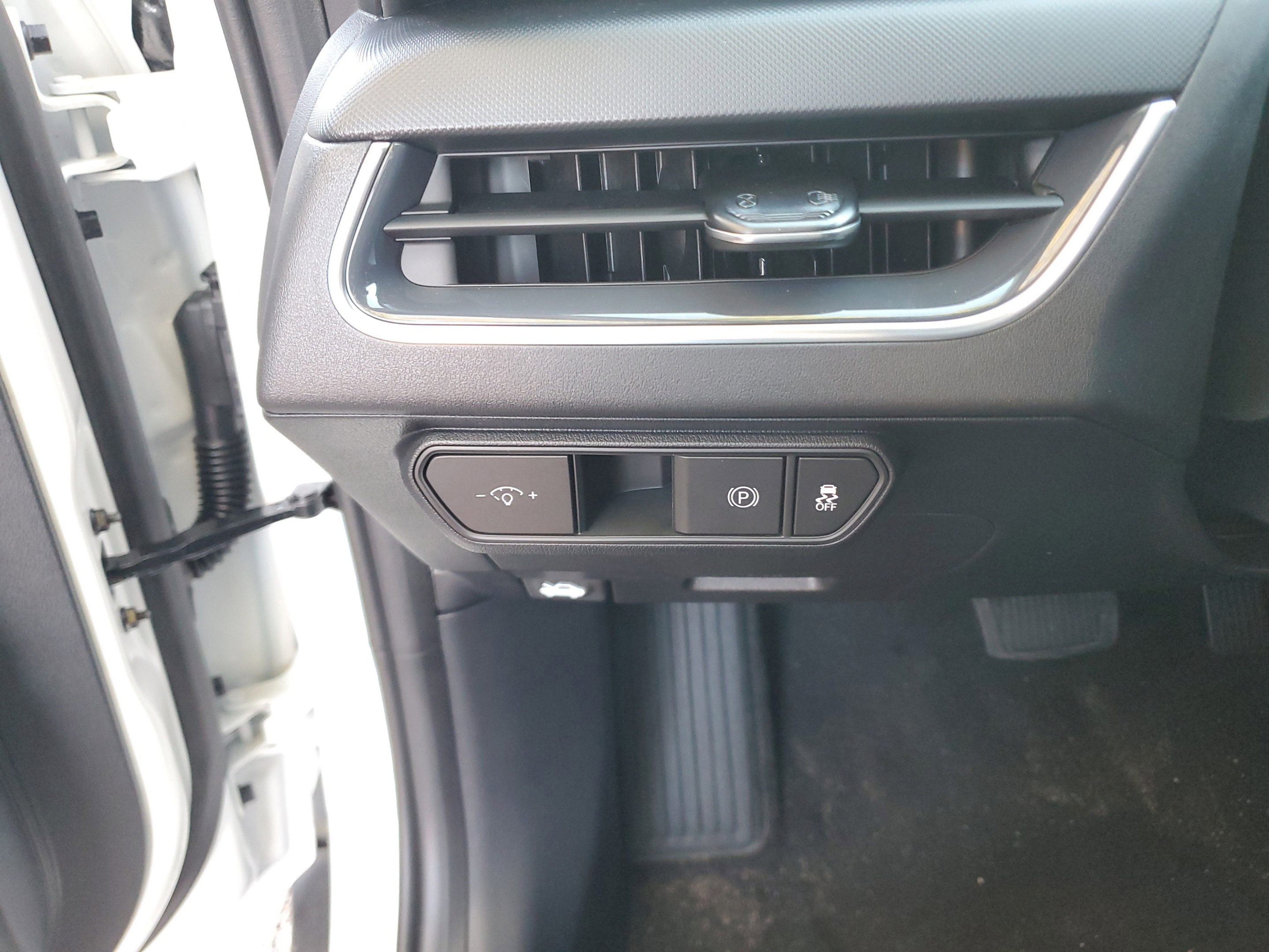 Certified 2025 Kia K4 EX FWD image 9