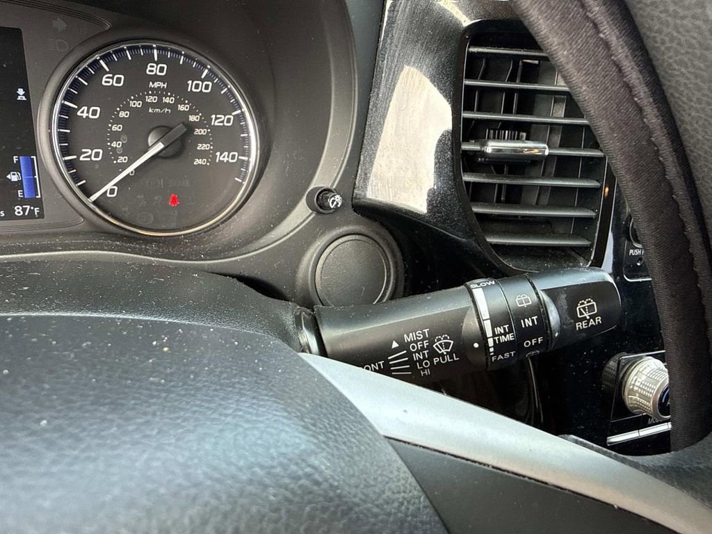Used 2020 Mitsubishi Outlander ES image 31