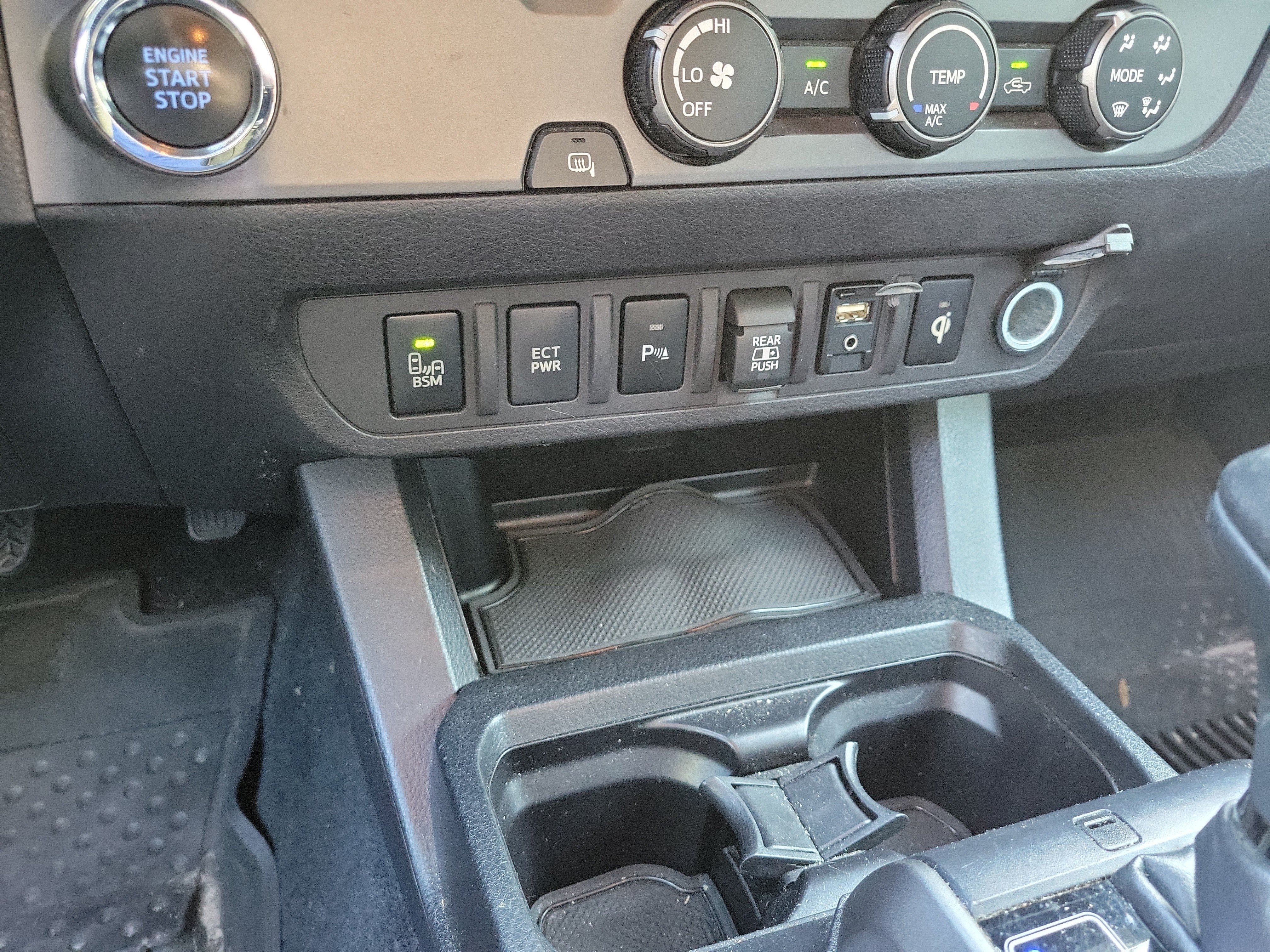 Used 2019 Toyota Tacoma TRD Off-Road w/ Technology Package RWD image 19
