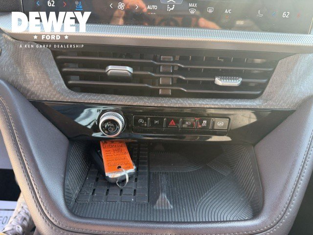 Used 2025 Ford Explorer Platinum w/ LUX Leather Package AWD/4WD image 21