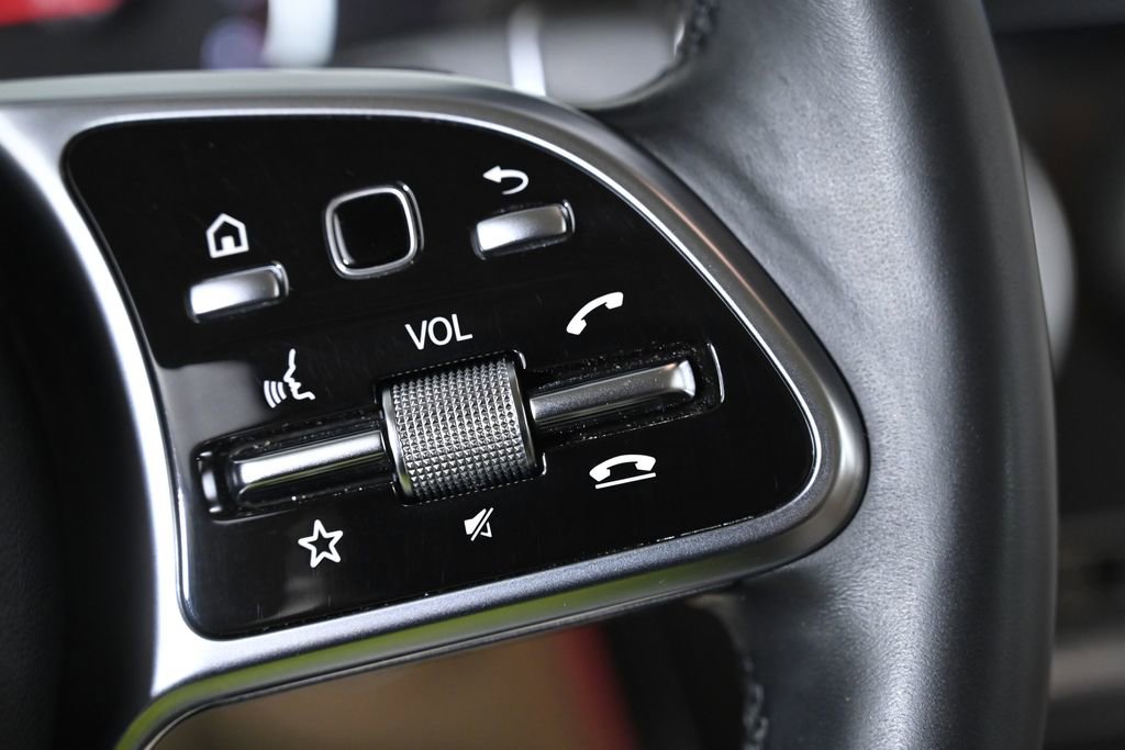 Used 2020 Mercedes-Benz GLC 300 4MATIC image 16