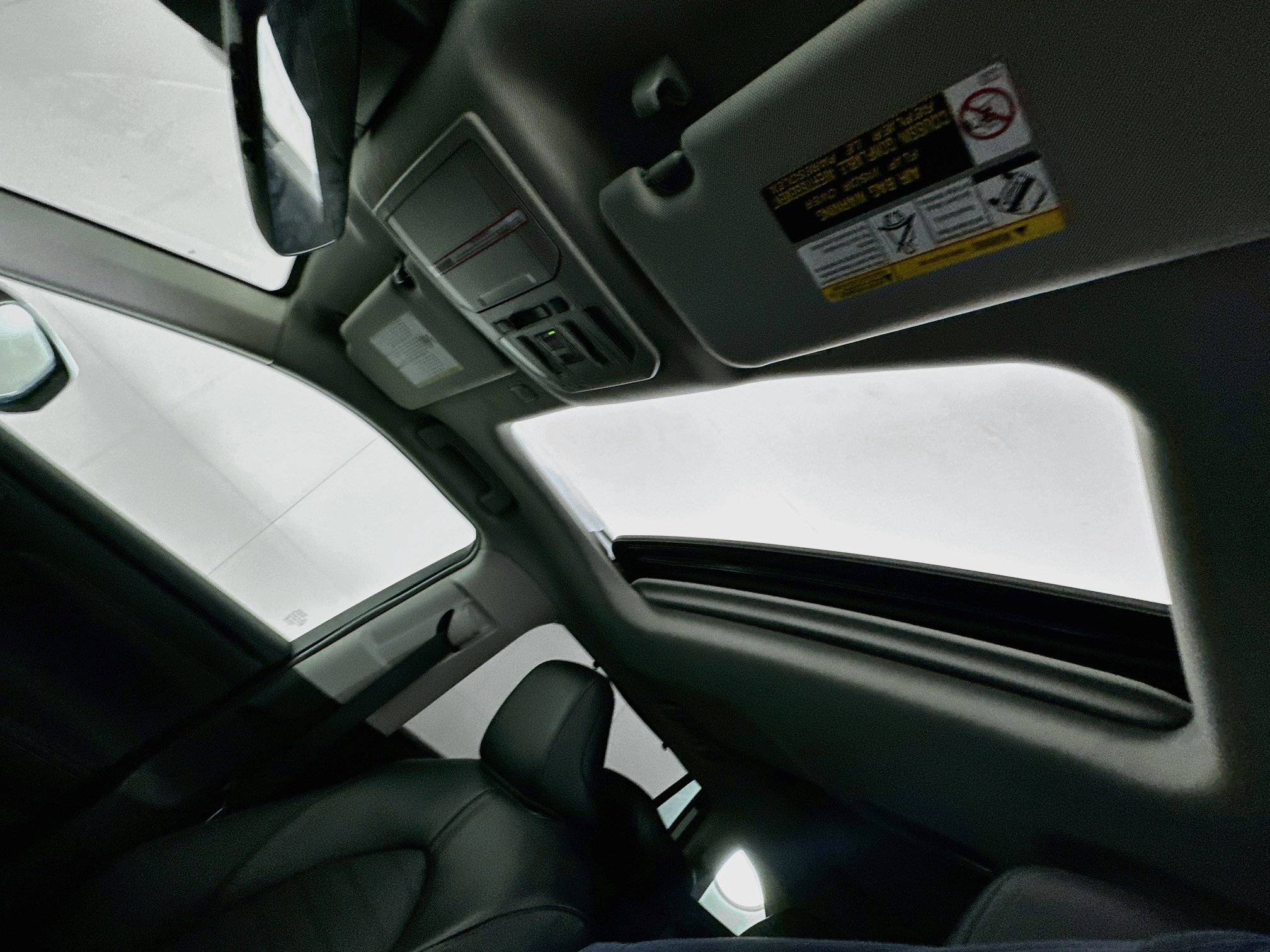 Used 2023 Toyota Highlander XLE FWD image 26