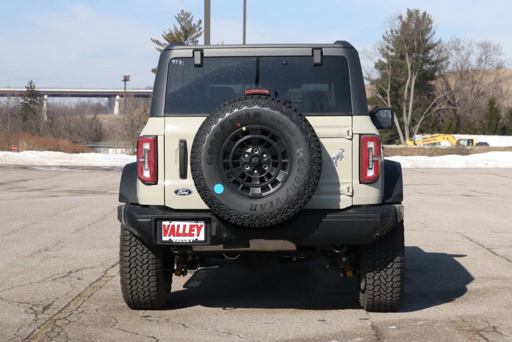 New 2026 Ford Bronco Badlands image 7