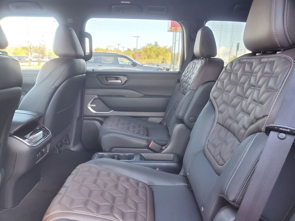 New 2026 Nissan Armada Platinum image 31