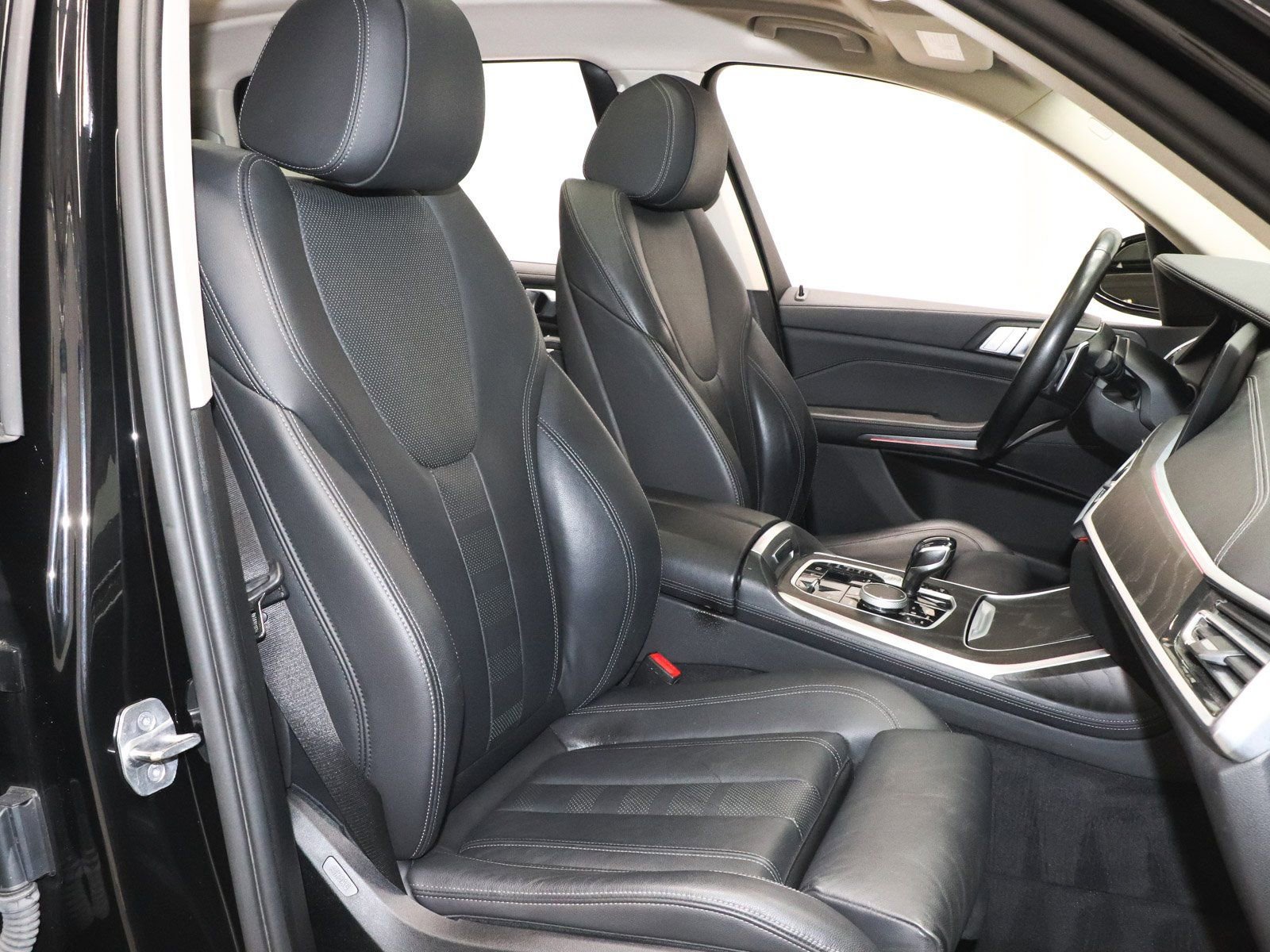 Used 2022 BMW X7 xDrive40i w/ Premium Package AWD/4WD image 28