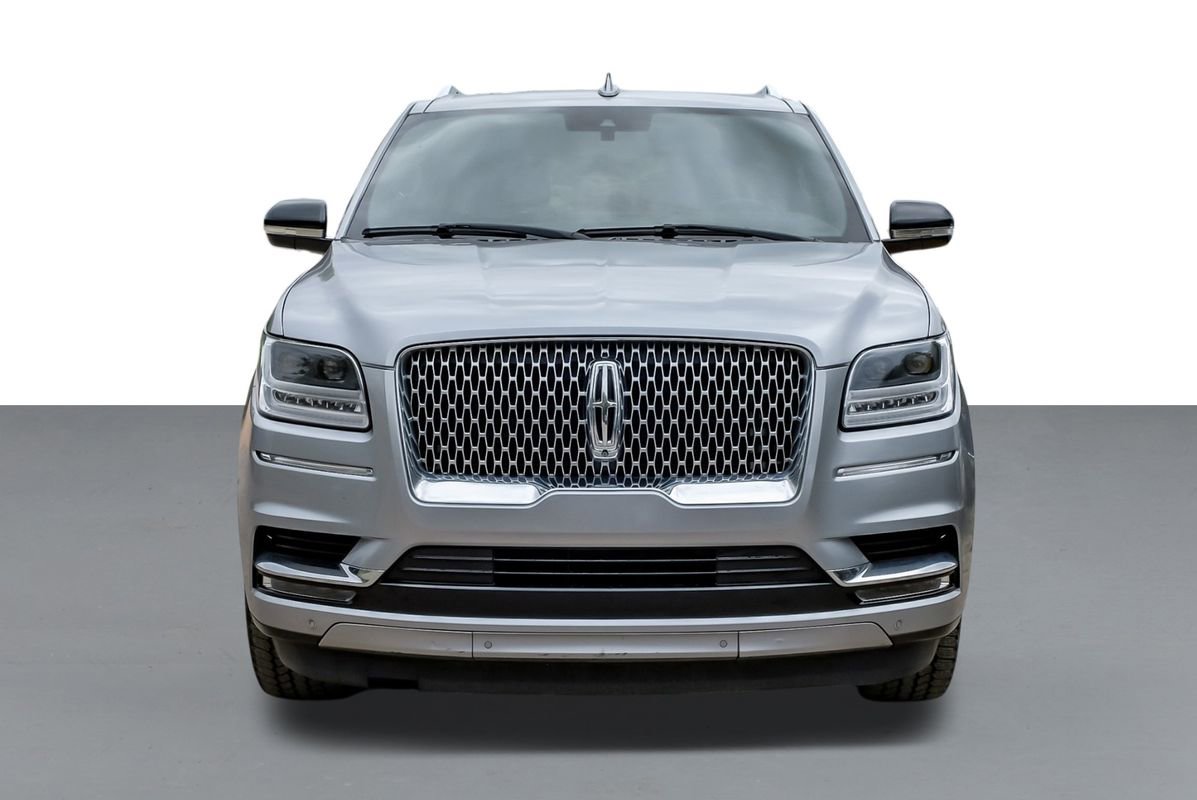 Used 2020 Lincoln Navigator L Reserve RWD image 3