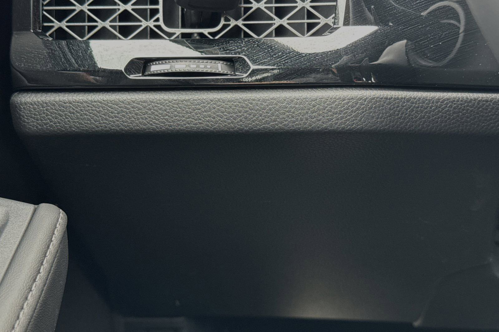 Used 2025 Honda Accord Sport image 30