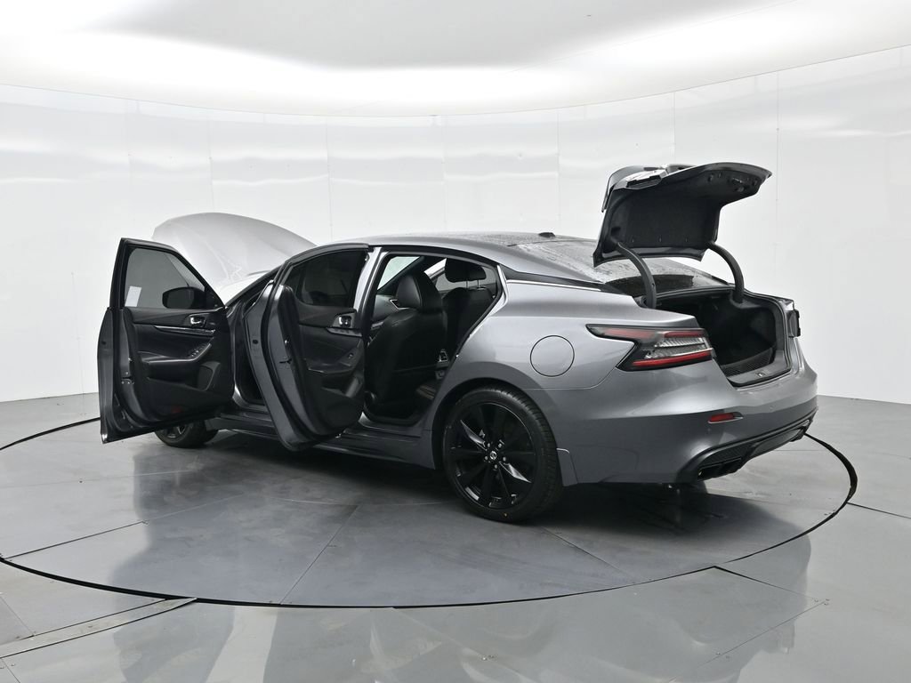 Used 2021 Nissan Maxima SR w/ Sport Mat Group image 34