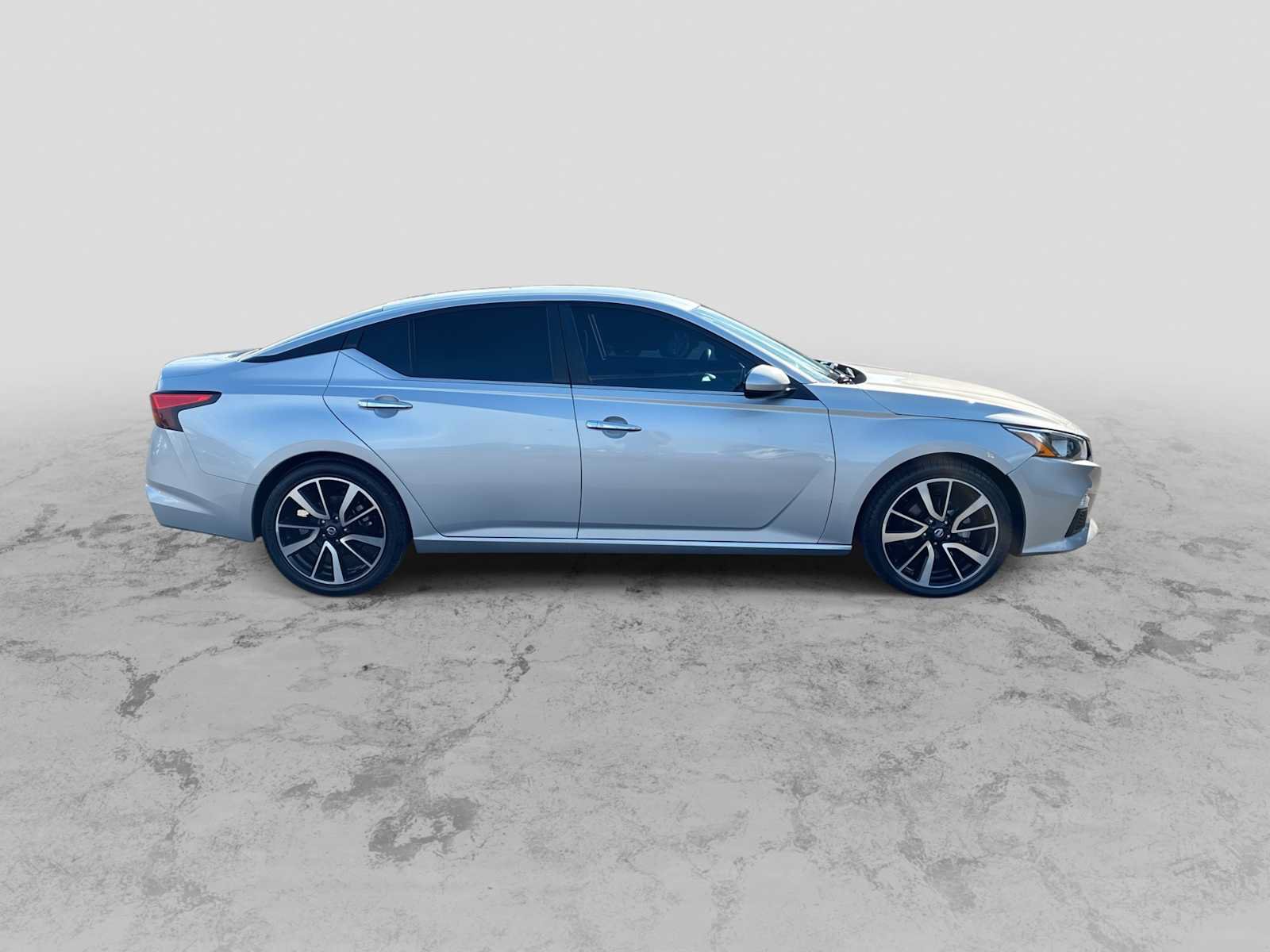 Used 2019 Nissan Altima 2.5 S FWD image 9