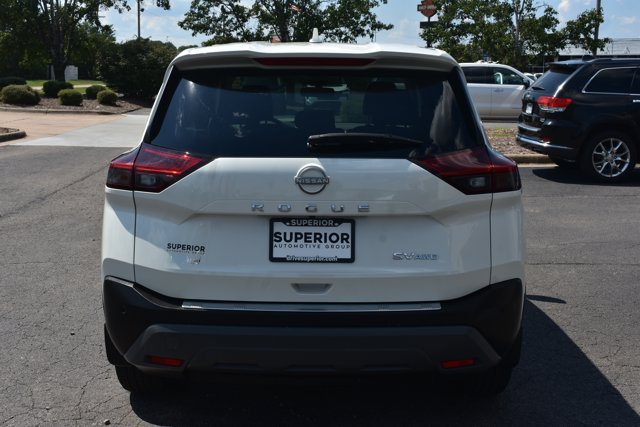 Used 2023 Nissan Rogue SV AWD/4WD image 6