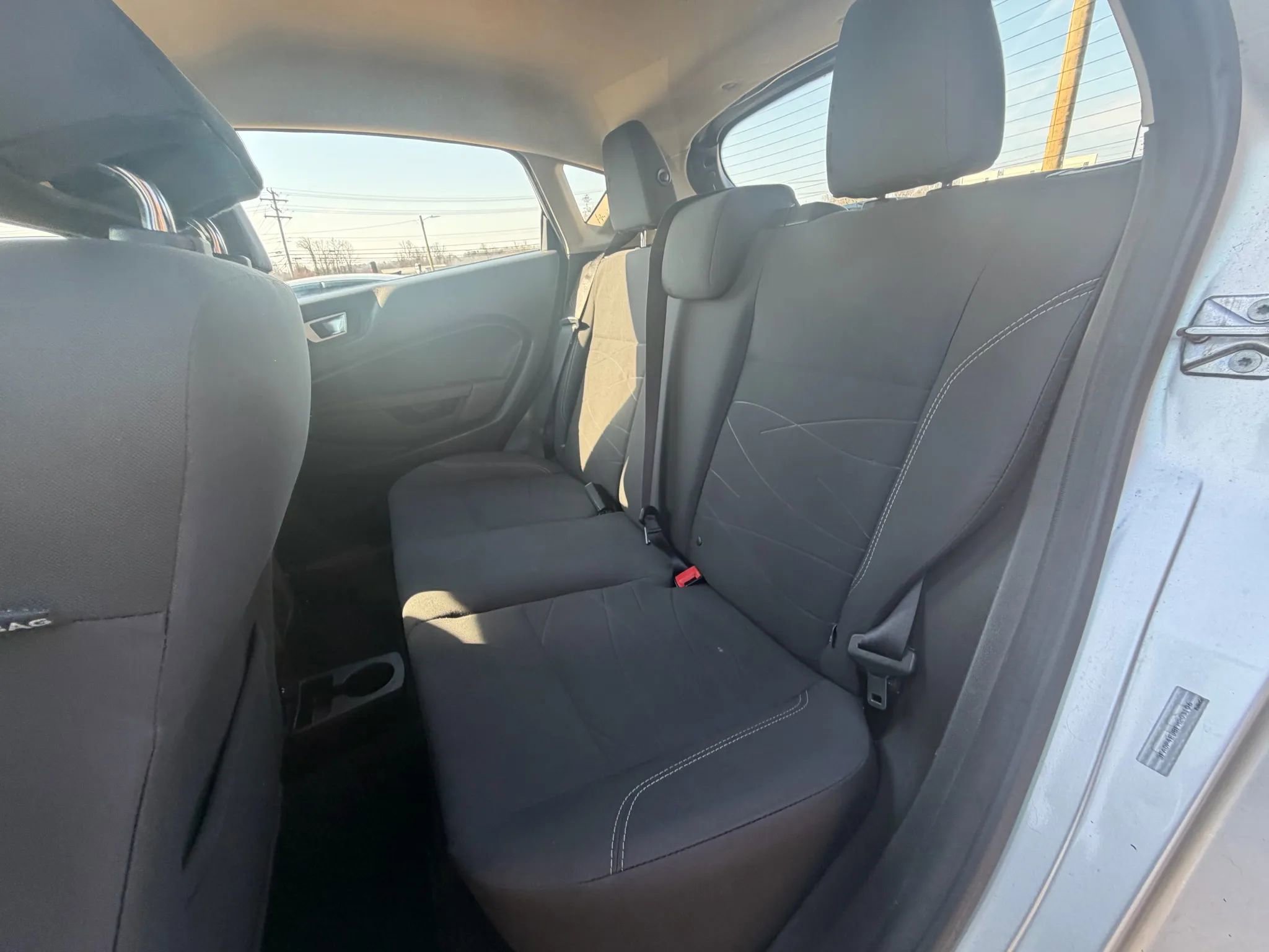 Used 2015 Ford Fiesta SE w/ Comfort Package FWD image 12