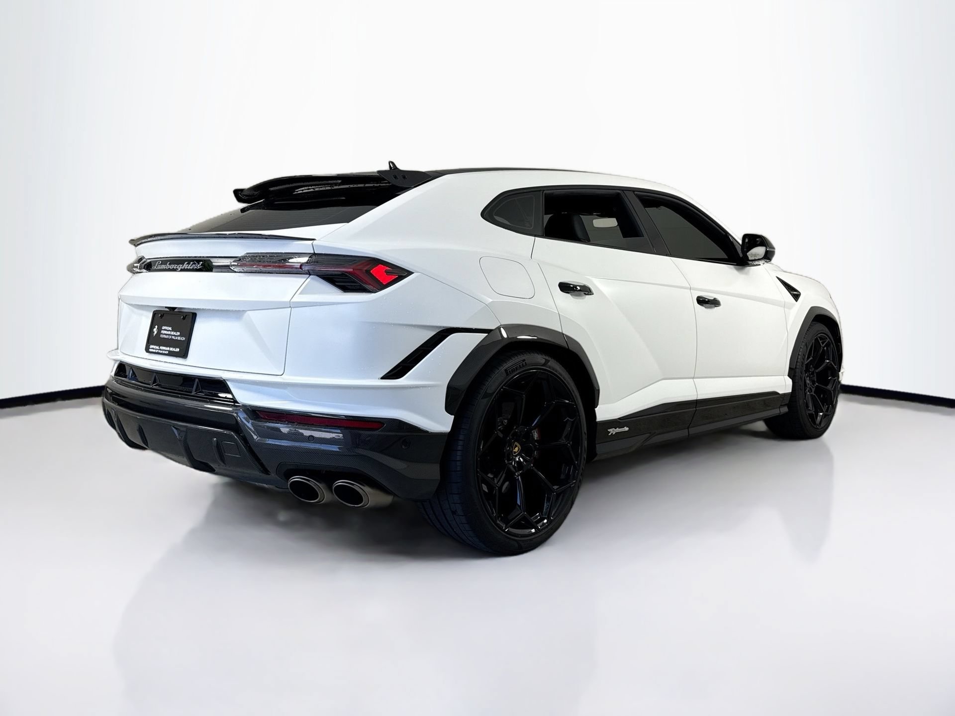 Used 2024 Lamborghini Urus Performante AWD/4WD image 7