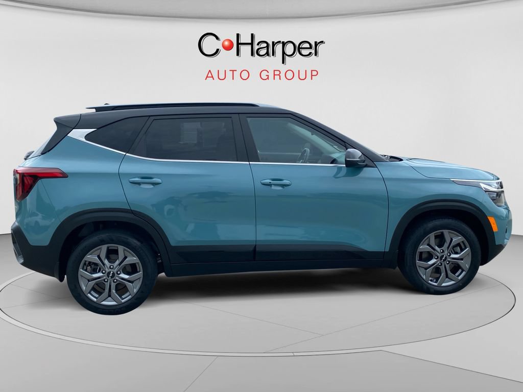 Certified 2024 Kia Seltos S AWD/4WD image 2