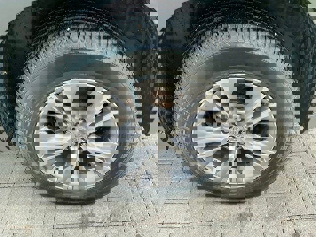 Used 2014 Toyota Highlander Plus image 14