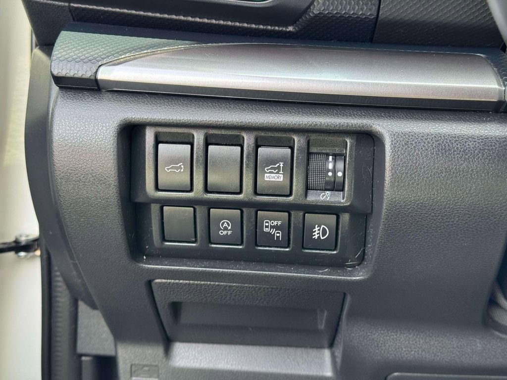 Used 2020 Subaru Forester Premium image 19