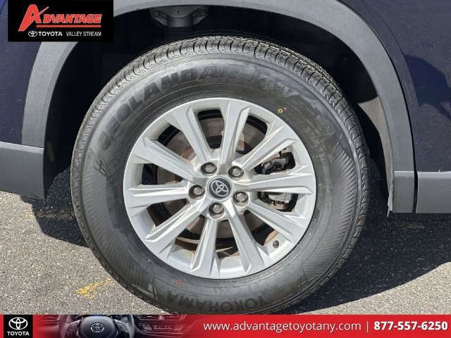 Used 2024 Toyota Grand Highlander AWD image 11