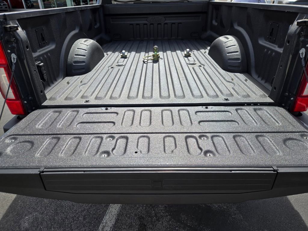 Used 2021 Ford F450 Platinum w/ FX4 Off-Road Package image 24